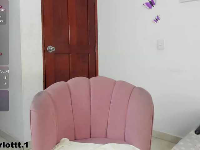 charlotte-250, en directo ahora en BongaCams