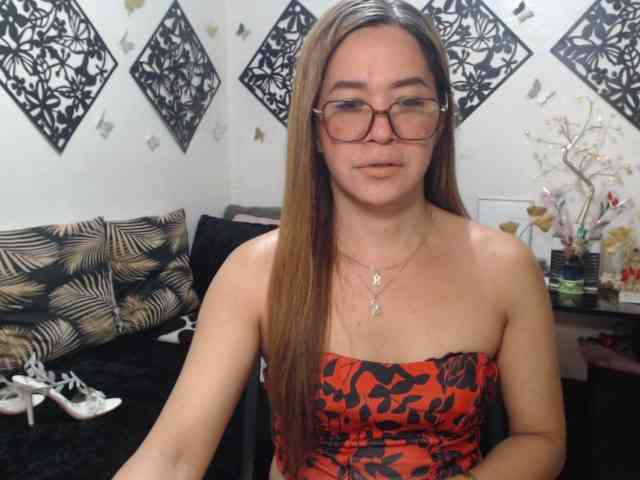 CUMelizabeth Live Webcam on BongaCams