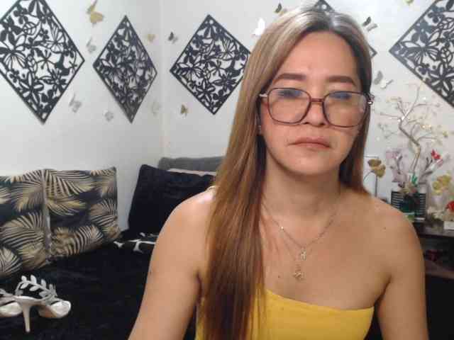 CUMelizabeth Live Webcam on BongaCams