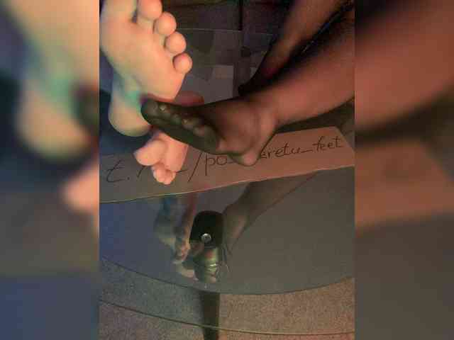 FeetLovers0805 webcam