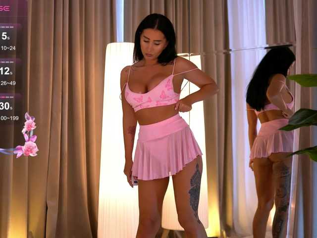 AnnaRhodes live cam on BongaCams