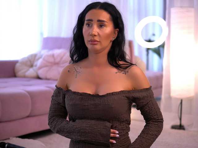 AnnaRhodes live cam on BongaCams