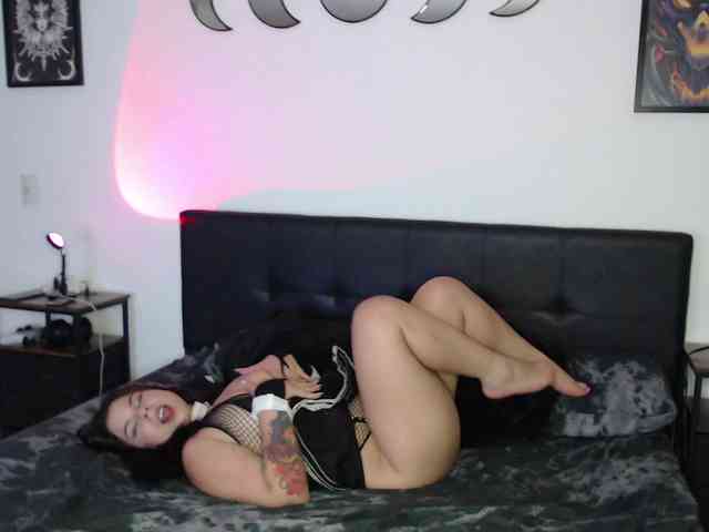 Sassylux8 webcam