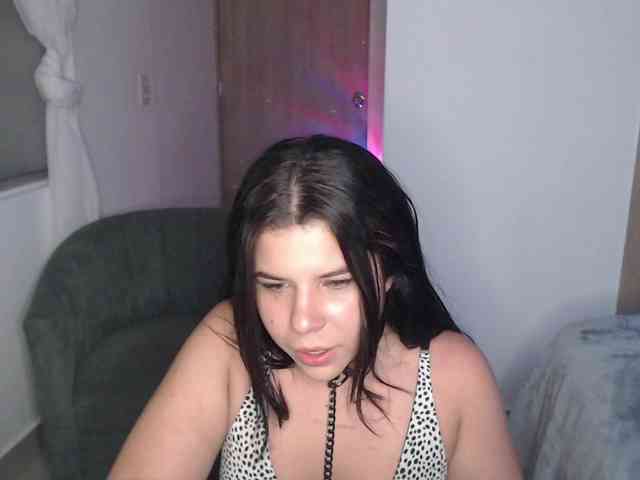 Sassylux8 webcam