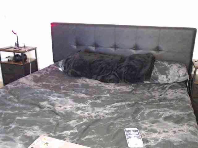 Sassylux8 webcam