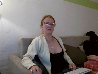LeniFuchs Porn Show