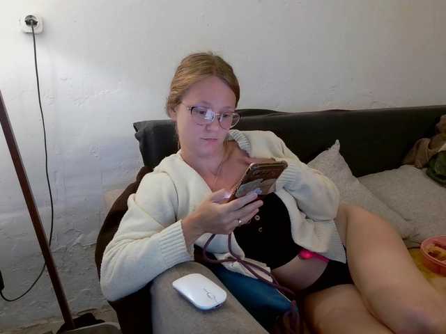 LeniFuchs live cam on BongaCams