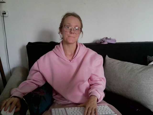 LeniFuchs live cam on BongaCams
