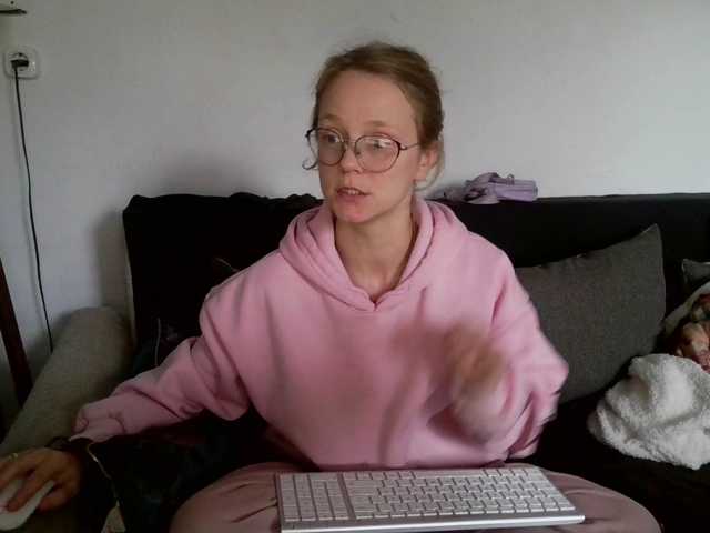 LeniFuchs live cam on BongaCams