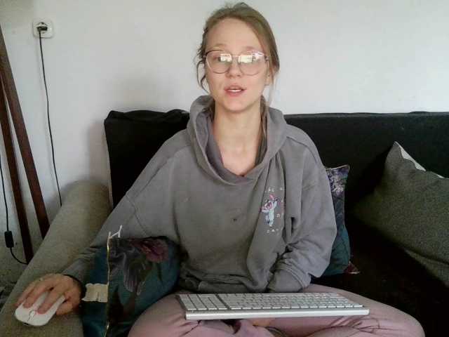 LeniFuchs live cam on BongaCams