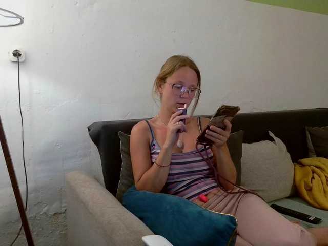 LeniFuchs live cam on BongaCams