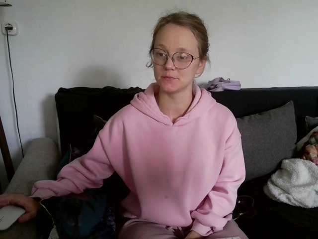 LeniFuchs, live now on BongaCams