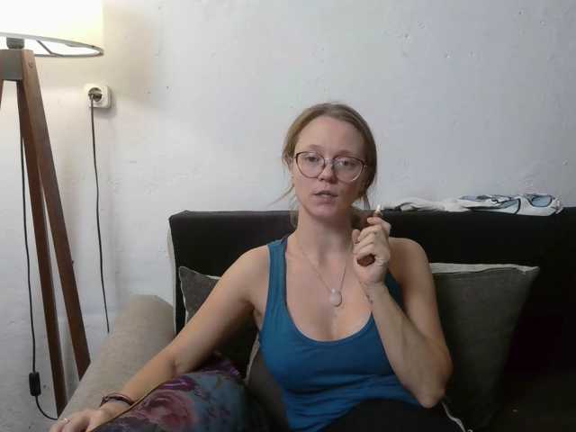 LeniFuchs live cam on BongaCams