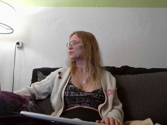 LeniFuchs live cam on BongaCams