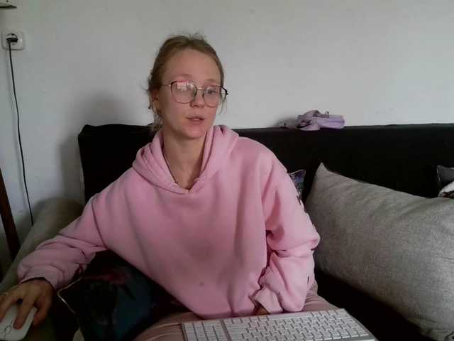 LeniFuchs, en directo ahora en BongaCams