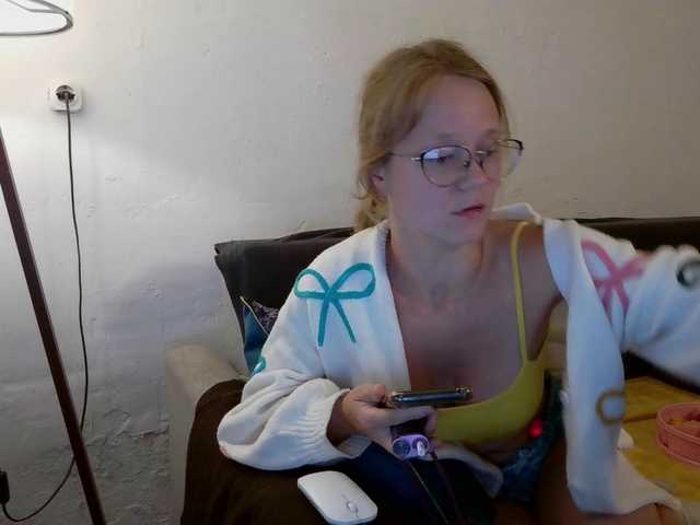 LeniFuchs live cam on BongaCams