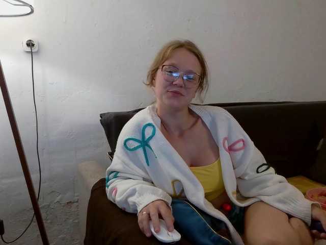LeniFuchs live cam on BongaCams