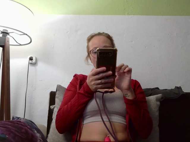 LeniFuchs live cam on BongaCams