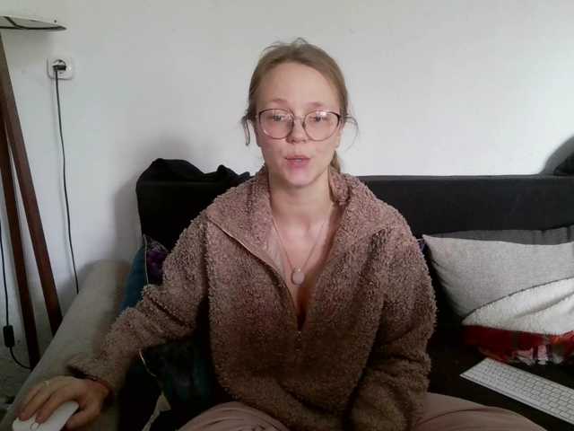 LeniFuchs live cam on BongaCams
