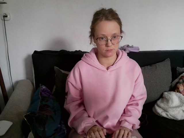 LeniFuchs, live now on BongaCams