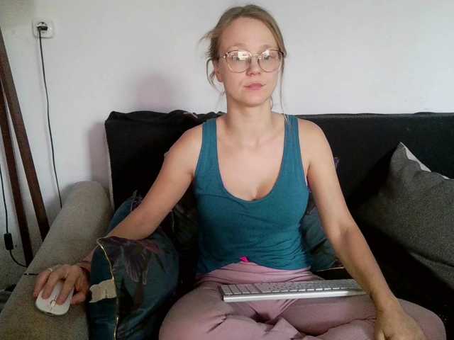 LeniFuchs live cam on BongaCams
