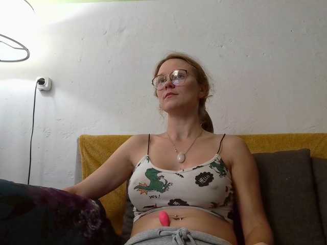 LeniFuchs live cam on BongaCams