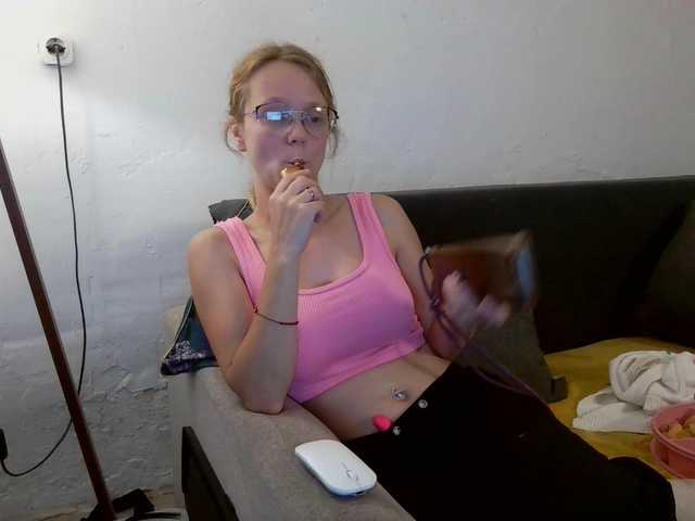 LeniFuchs live cam on BongaCams
