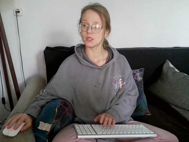 LeniFuchs live cam on BongaCams