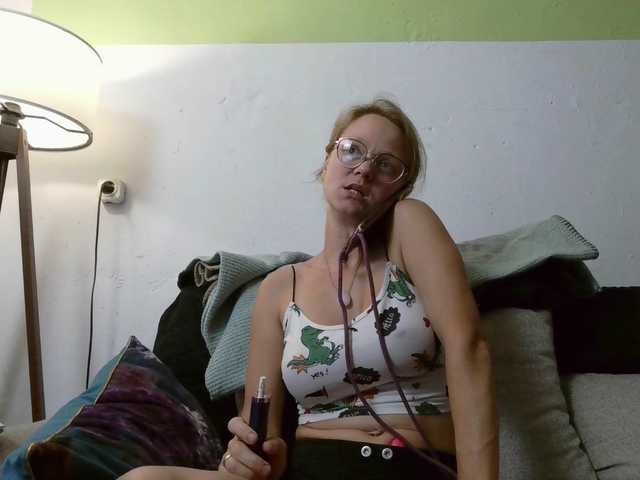 LeniFuchs live cam on BongaCams