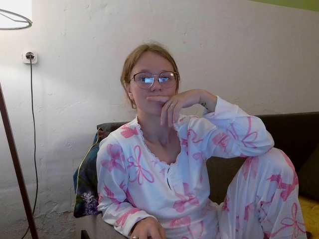 LeniFuchs live cam on BongaCams