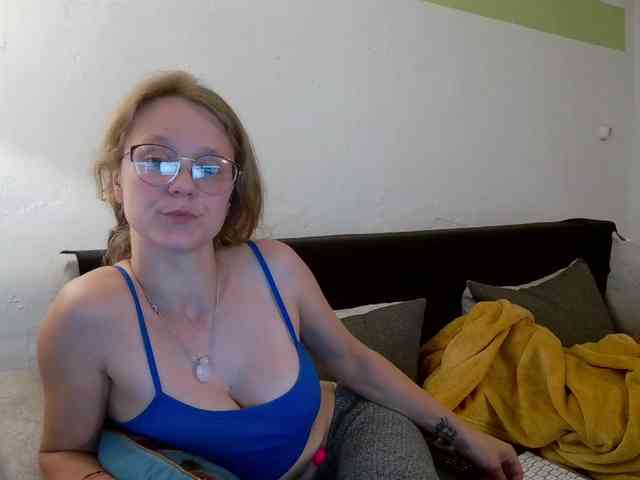 Model: LeniFuchs