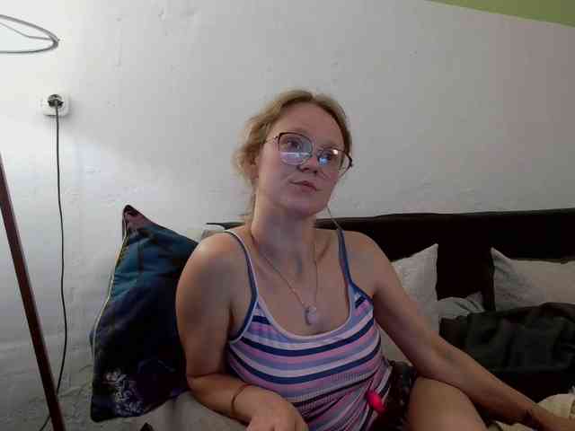 Model: LeniFuchs