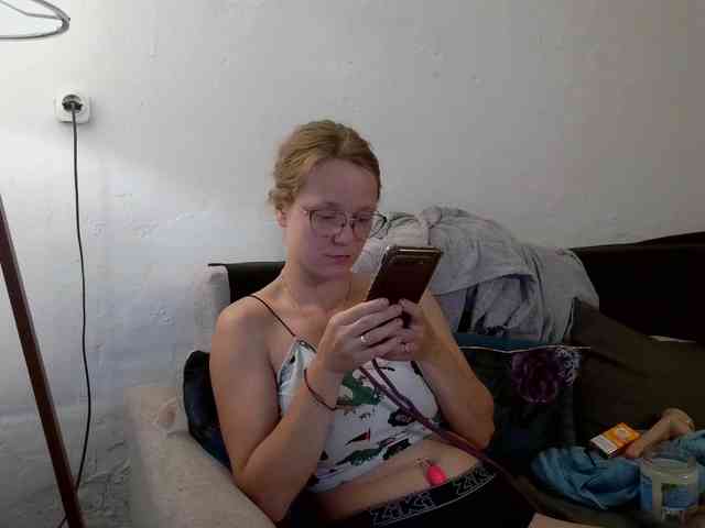 LeniFuchs webcam