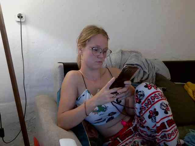 LeniFuchs webcam