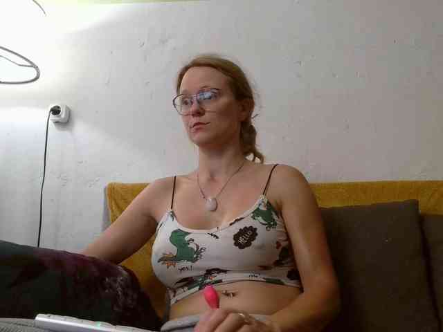 Model: LeniFuchs