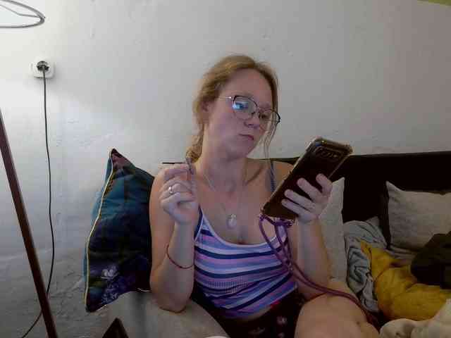 LeniFuchs webcam