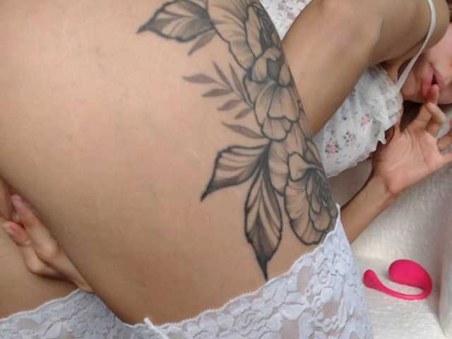 LilianaL live cam on BongaCams