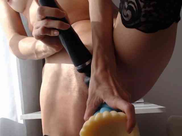 LilianaLove webcam
