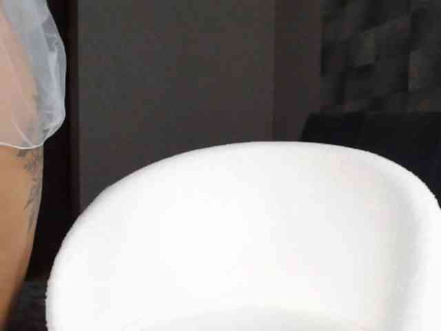 LilianaLove webcam