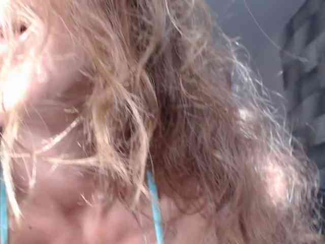 LilianaLove webcam