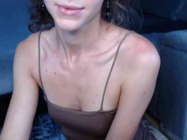 LilianaLove webcam