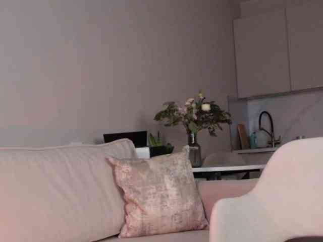 LilianaLove webcam