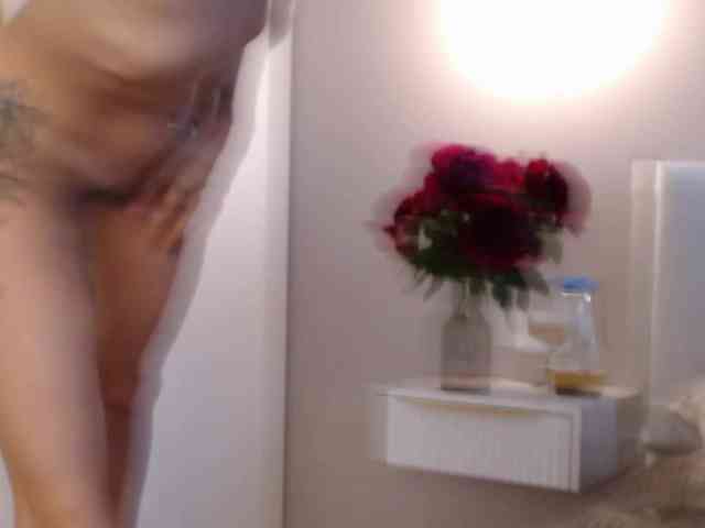 LilianaLove webcam