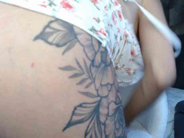 LilianaLove webcam