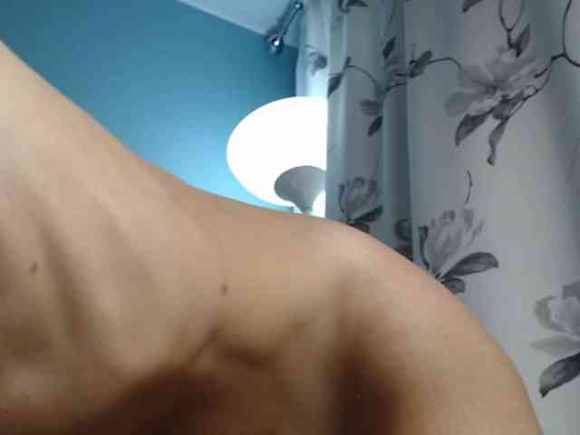 LilianaLove webcam