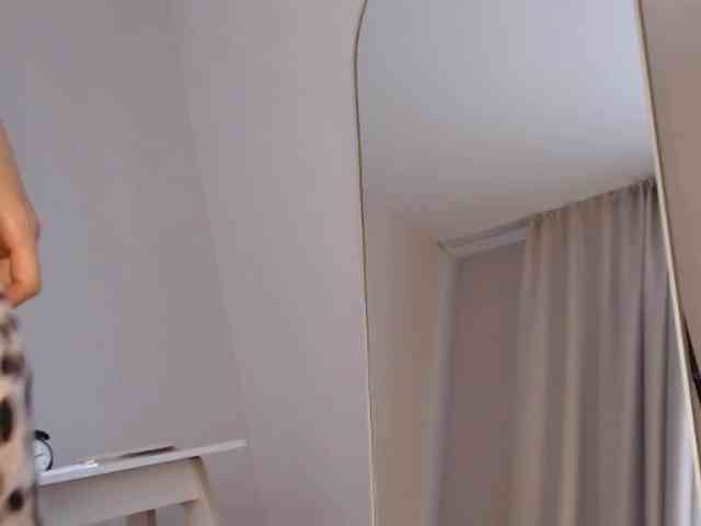 LilianaLove webcam