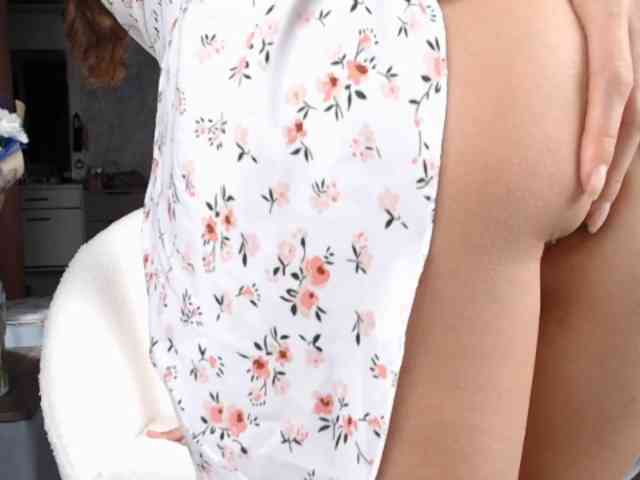 LilianaLove webcam