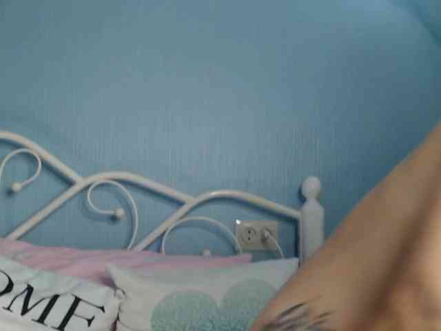LilianaLove webcam