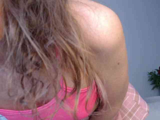 LilianaLove webcam