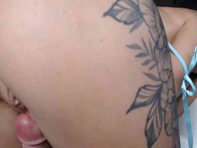 LilianaLove webcam